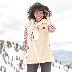 WANAKOME Women’s Medium Kira Sherpa Wool Hooded Vest Sundance Exclusive